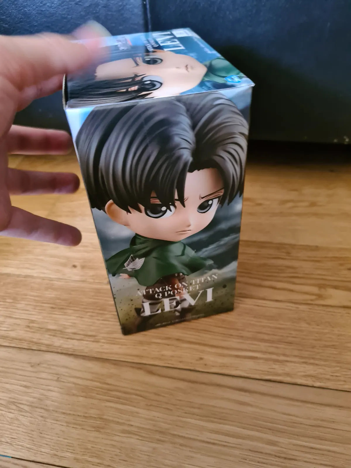 Attack On Titan Levi Ackermann Q Posket Figur Bandai