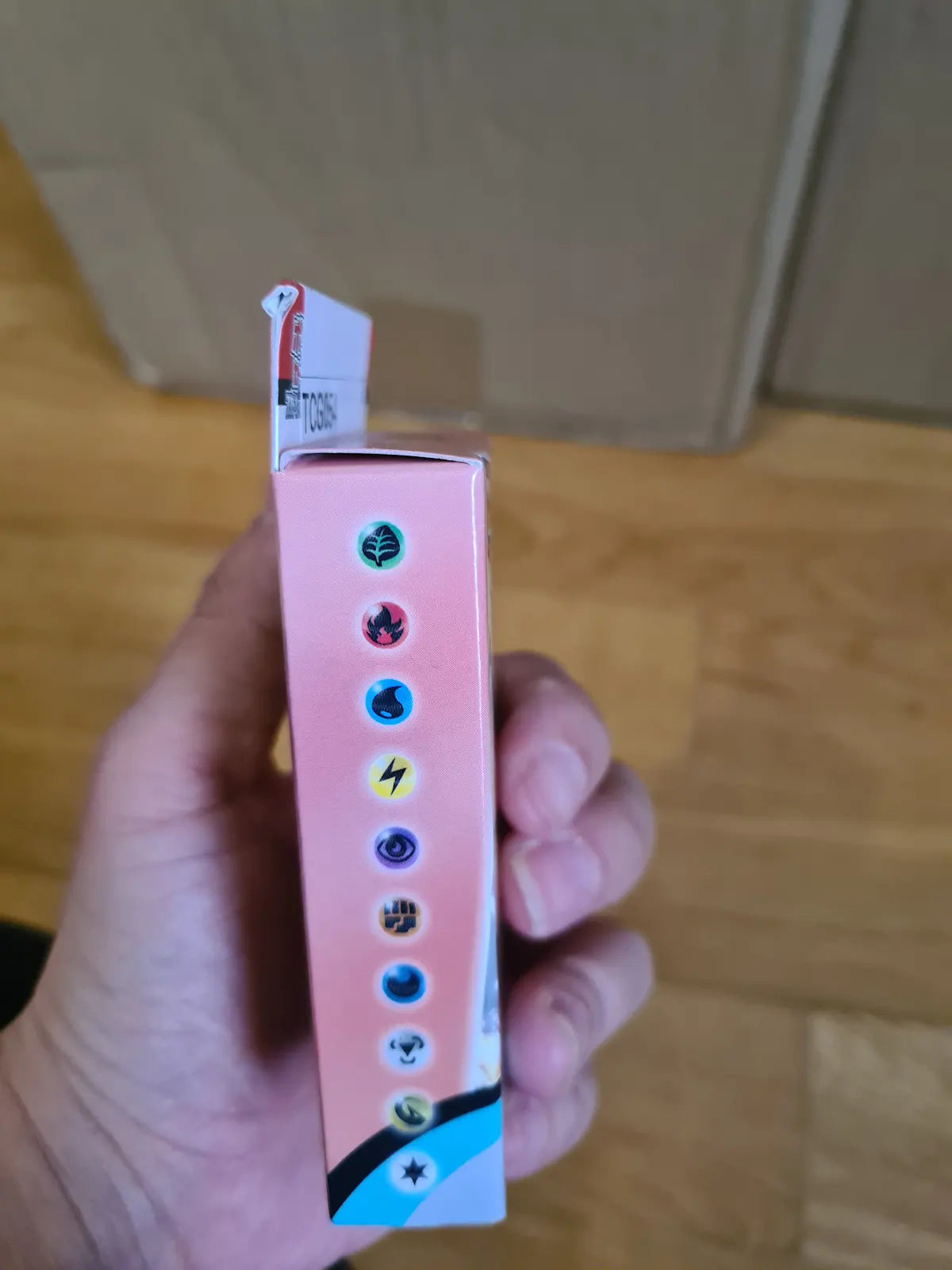 Pokemon Scarlet & Violet ex Starter Set Fighting Victini