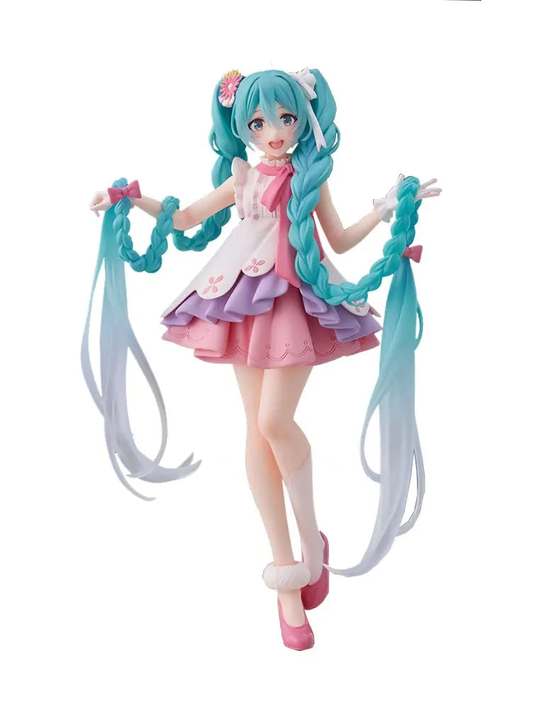 Hatsune Miku Rapunzel Figure Taito